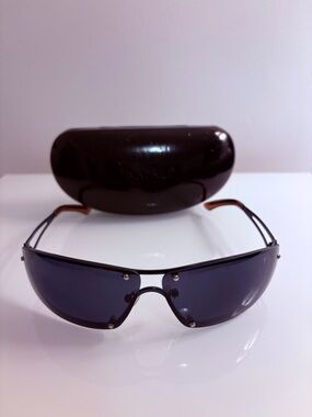 Y2K Batali Shield sunglasses with case